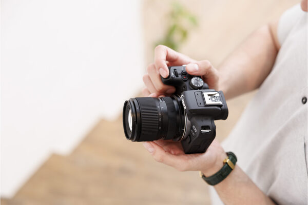 TAMRON 16-50mm F2.8 A 6 TAMRON 16-50mm F2.8 A