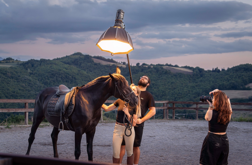 Flash vs luz continua: ¿cuál elegir según el tipo de fotografía? 5 Banner Kinafoto home 8
