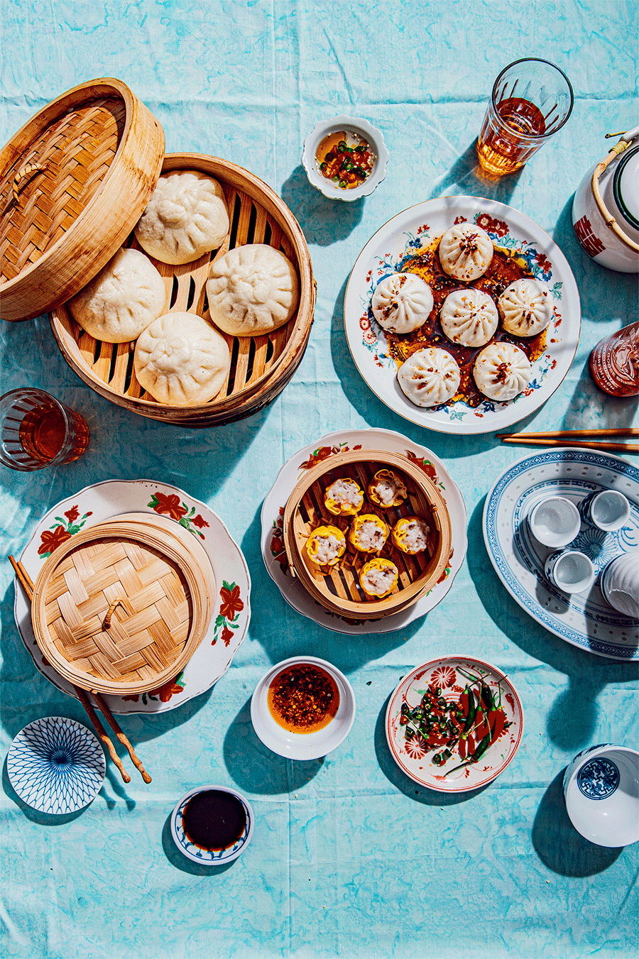 DUMPLING-TABLE-GIF-1