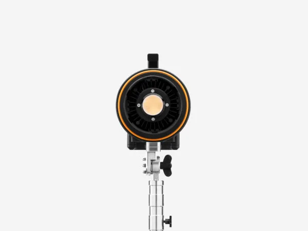 Maxima Rapida: Luz LED Cine Bi-Color V-Mount Portátil | 23.000 Lúmenes 15 Maxima Rapida: Luz LED Cine Bi-Color V-Mount Portátil | 23.000 Lúmenes