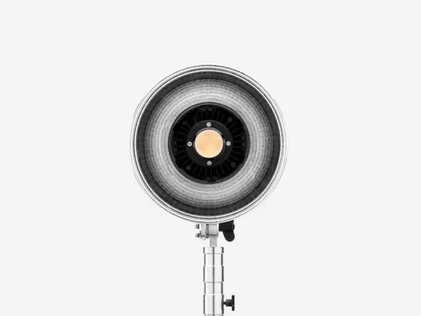 Maxima Rapida: Luz LED Cine Bi-Color V-Mount Portátil | 23.000 Lúmenes 17 Maxima Rapida: Luz LED Cine Bi-Color V-Mount Portátil | 23.000 Lúmenes