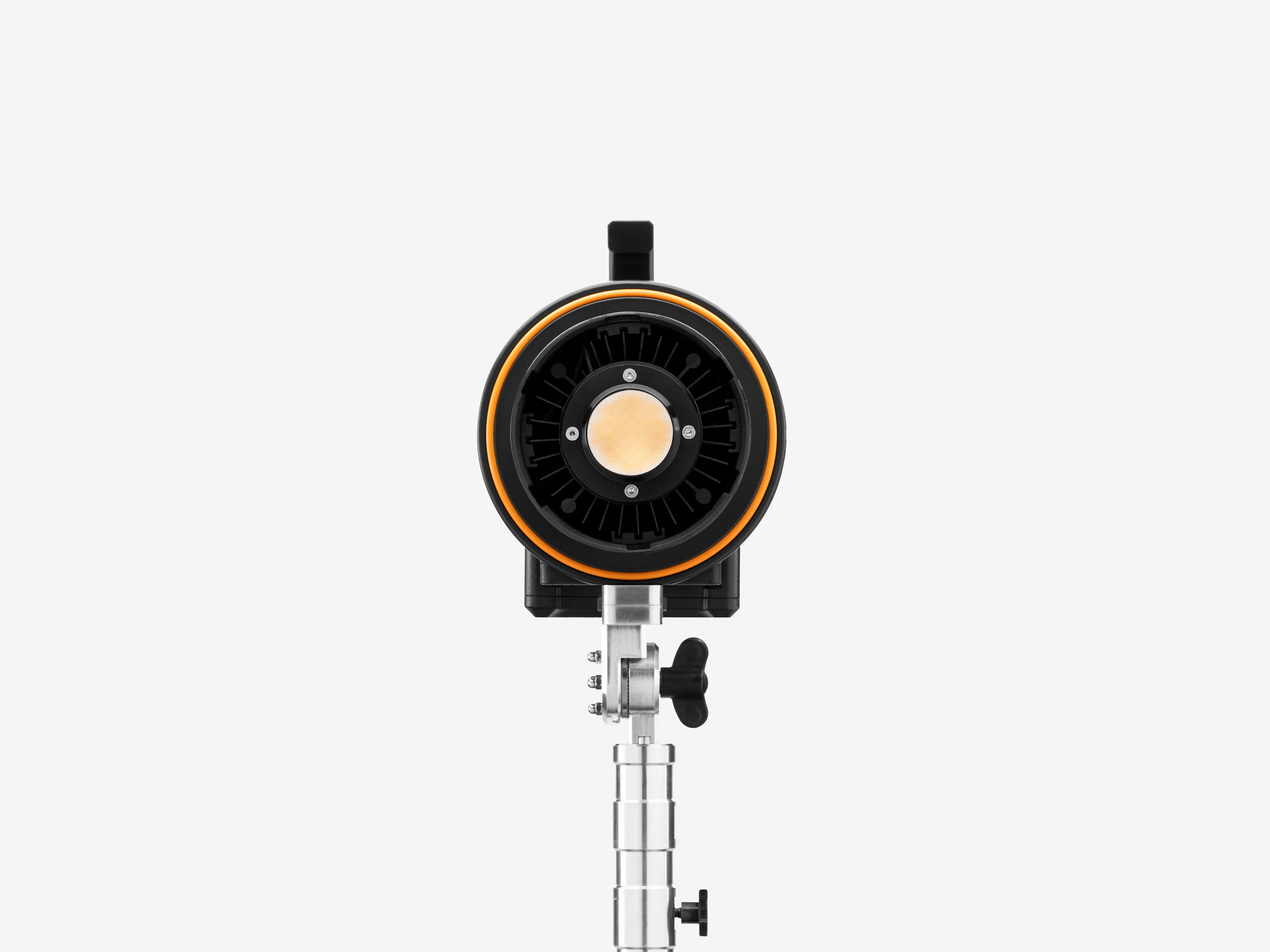 Maxima Rapida: Luz LED Cine Bi-Color V-Mount Portátil | 23.000 Lúmenes 3 Maxima Rapida: Luz LED Cine Bi-Color V-Mount Portátil | 23.000 Lúmenes - Imagen 3