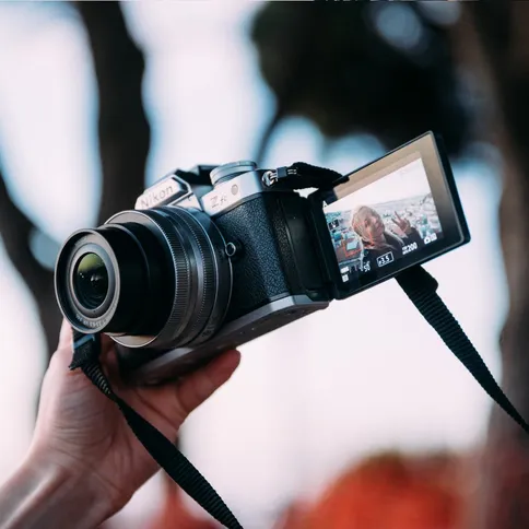 NIKON Z FC Cámara Mirrorless APS-C 7 NIKON Z FC Cámara Mirrorless APS-C - Imagen 7