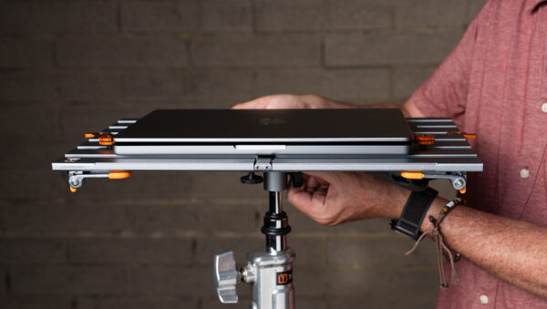 Adaptador Rock Solid Baby Ballhead (Adapta un pin de 5/8" o un receptor Junior de 1-1/8" a una rosca de 3/8"-16)