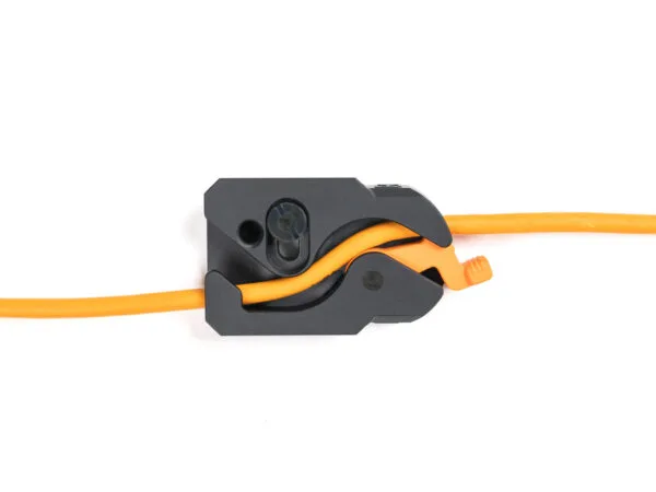 TetherGuard LeverLock Plate & TetherPro USB-C 15' (4.6m o 9.4m) Cable Kit 3 camera plate bottom